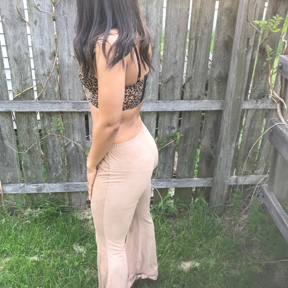 Bralette/crop top and tan high waist pants